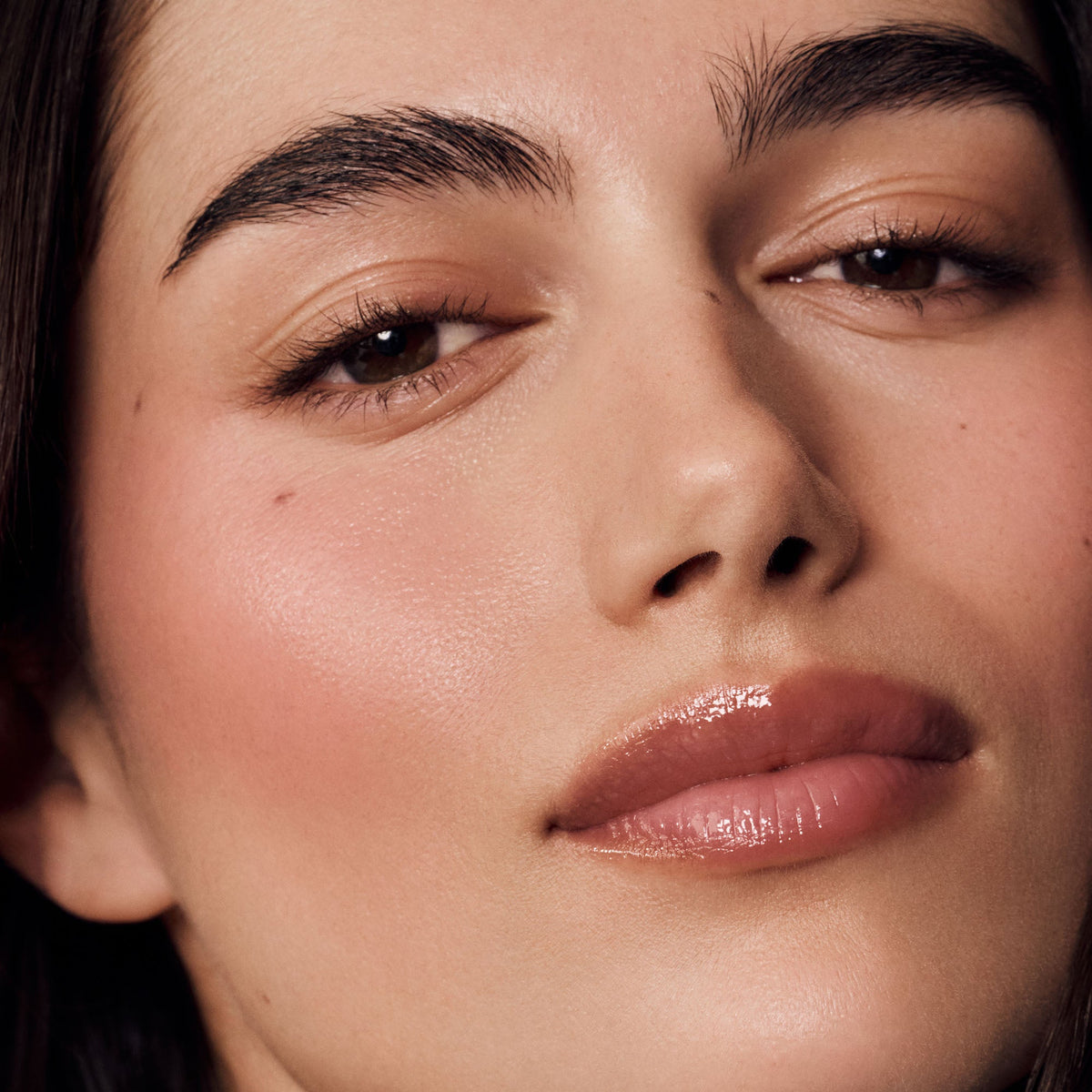 the-dewy-pink-set-m7 HOL25-Pink-Dewy-Set-Model-Pink-Sunset.jpg