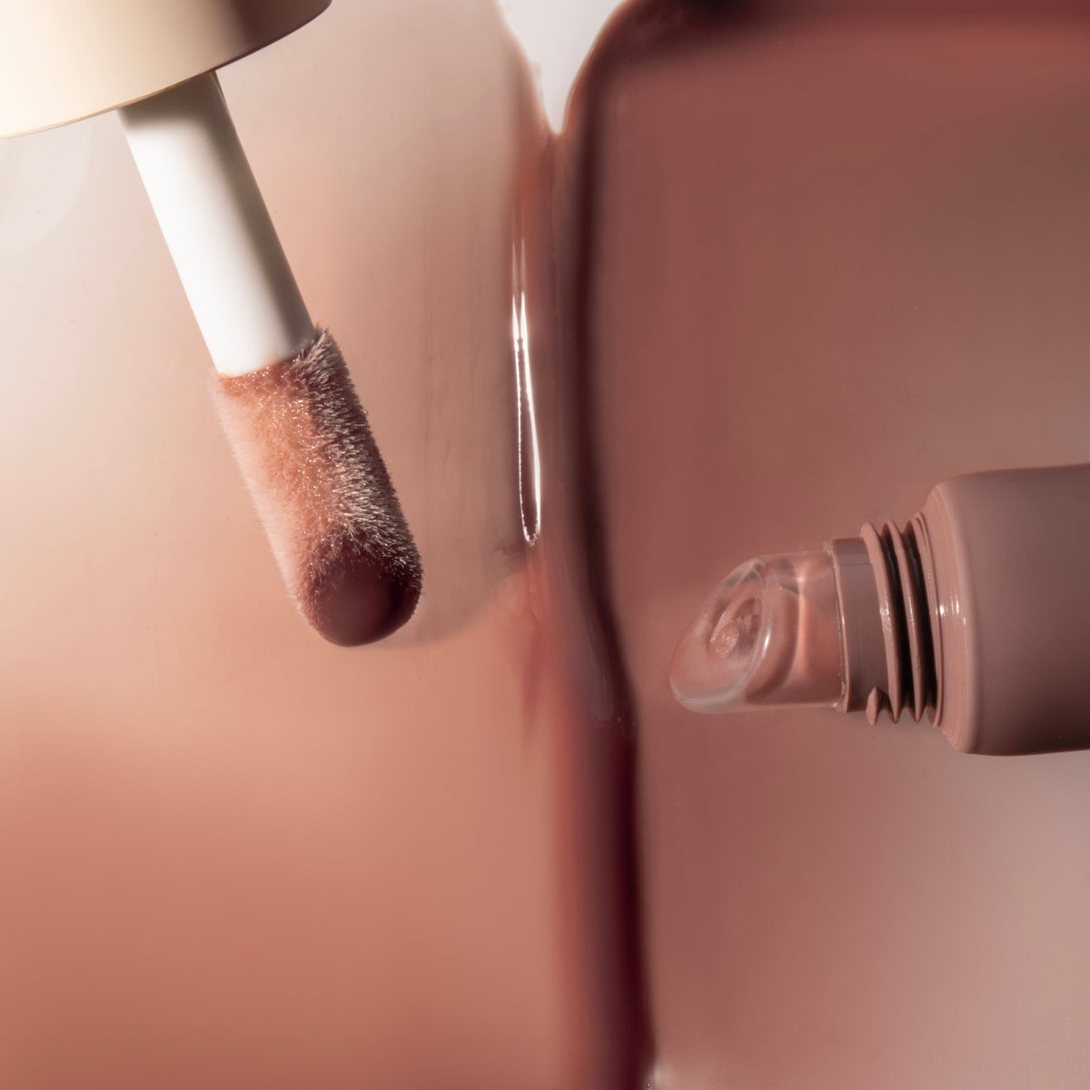 dream-lip-oil-warm-beige-n7 PDP_DLO-WarmBeige-3.jpg