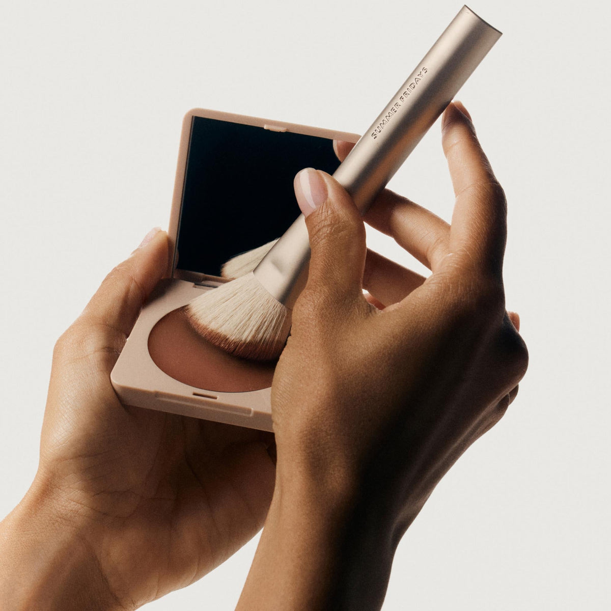 the-bronzer-brush-b2 Bronzer_Brush-3.jpg