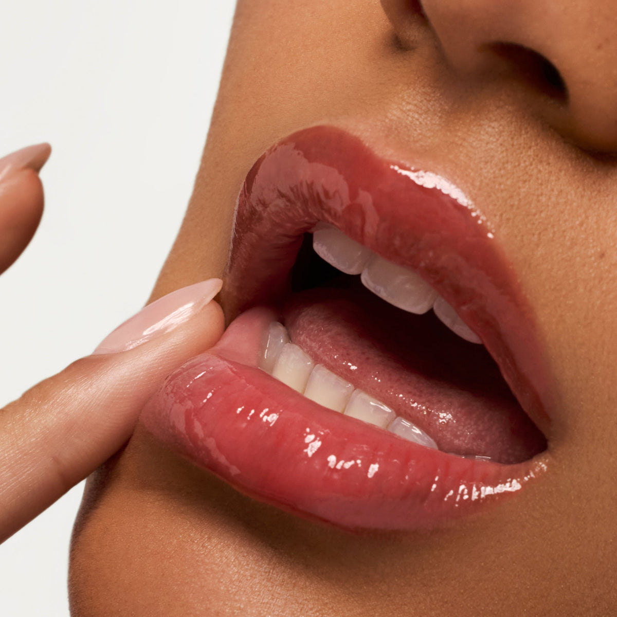 lip-butter-balm-poppy-p0 PDP_LBB-Poppy-2.jpg